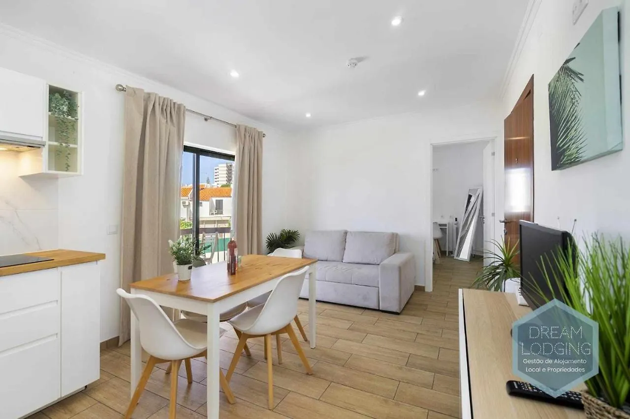 Vila Magna 109 Dream Lodging Albufeira 0*,  Portugal